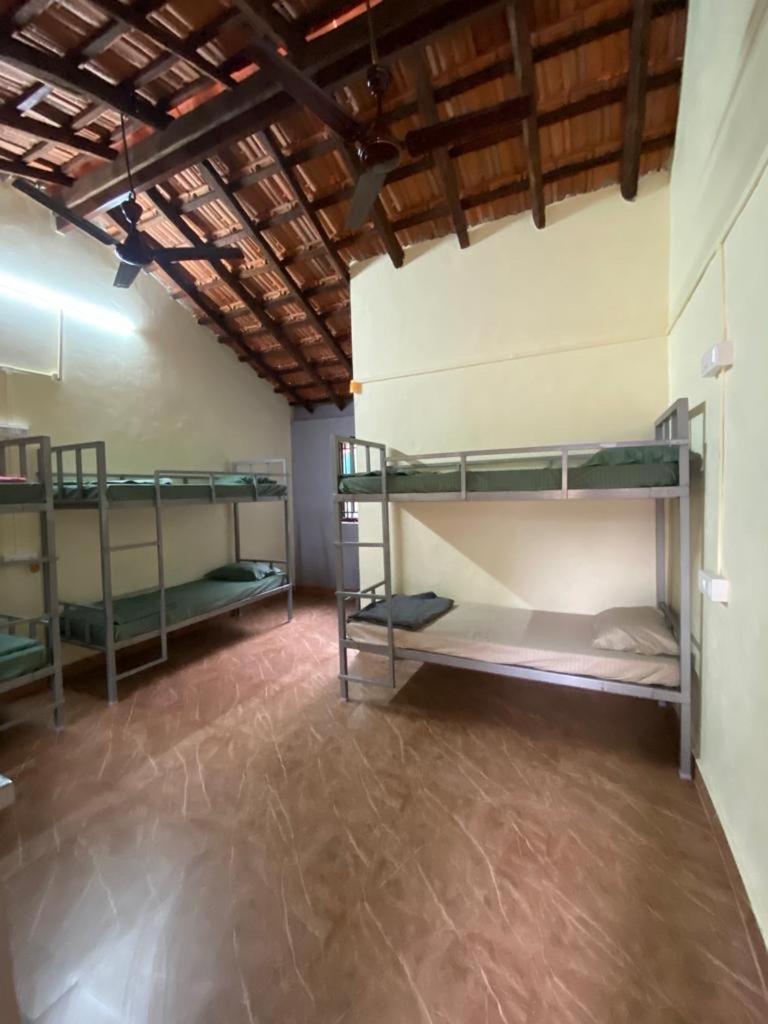 Tusker Tribe Hostel Gokarna  Luaran gambar